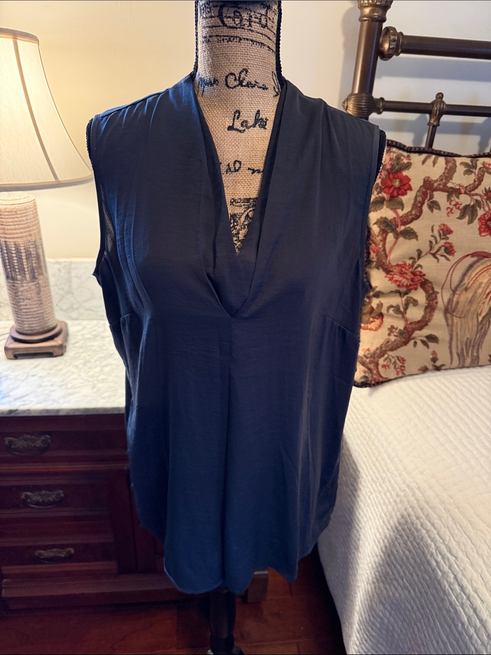 CABI Sleeveless Navy V-Neck Women's Top